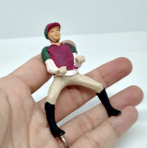 Figur von schleich - von, reiterin